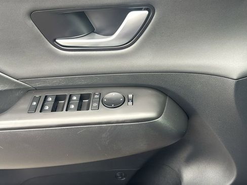 Used 2024 Hyundai Kona Limited AWD/4WD image 14