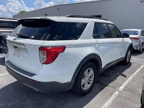 Used 2021 Ford Explorer XLT w/ Equipment Group 202A RWD image 3