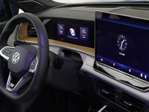 New 2026 Volkswagen Tiguan SEL R-Line image 24