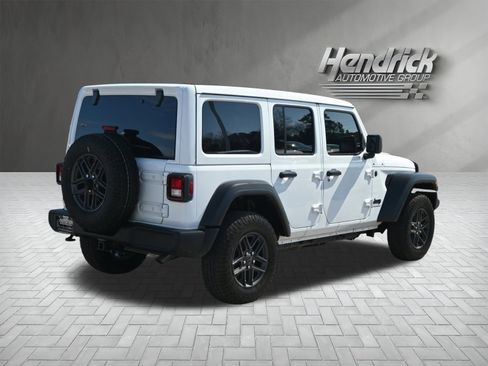 Used 2024 Jeep Wrangler Unlimited Sport AWD/4WD image 10
