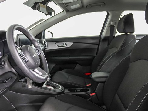 Used 2024 Kia Forte LXS image 18