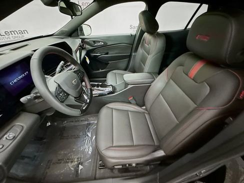 New 2026 Chevrolet Trax RS w/ Sunroof Package image 22