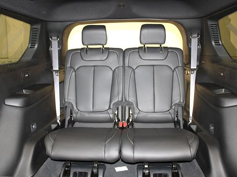 New 2026 Jeep Grand Cherokee L Limited w/ MOPAR Finishing Package AWD/4WD image 34
