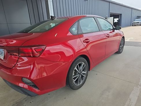 Used 2023 Kia Forte LXS FWD image 5