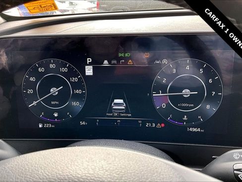 Used 2025 Kia Sportage SX image 13