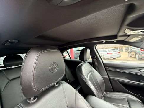 Used 2023 Alfa Romeo Stelvio Sprint AWD/4WD image 18