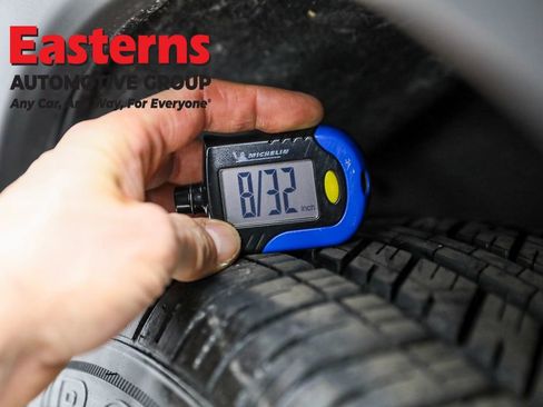 Used 2023 Nissan Rogue SV image 26