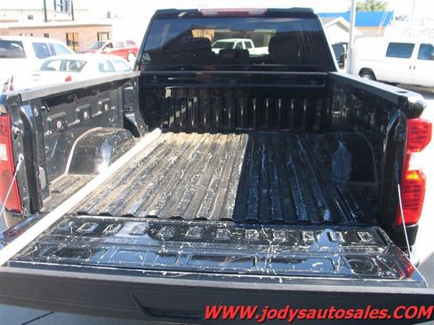 Used 2022 Chevrolet Silverado 2500 W/T w/ WT Fleet Convenience Package AWD/4WD image 23