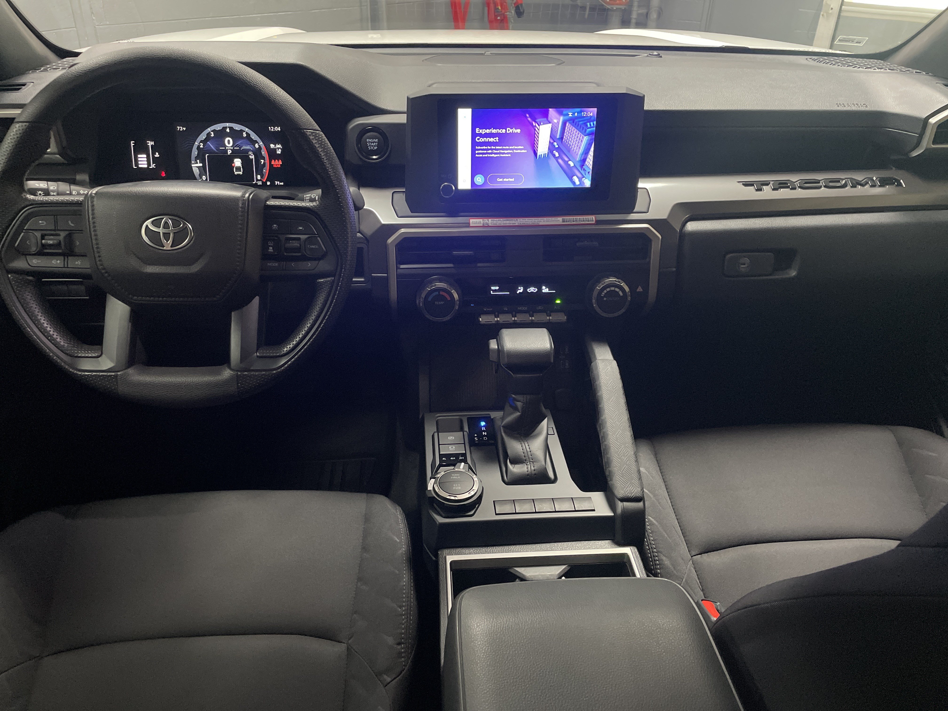 Used 2025 Toyota Tacoma SR5 AWD/4WD image 28