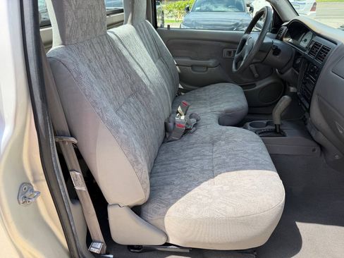 Used 2004 Toyota Tacoma PreRunner RWD image 13