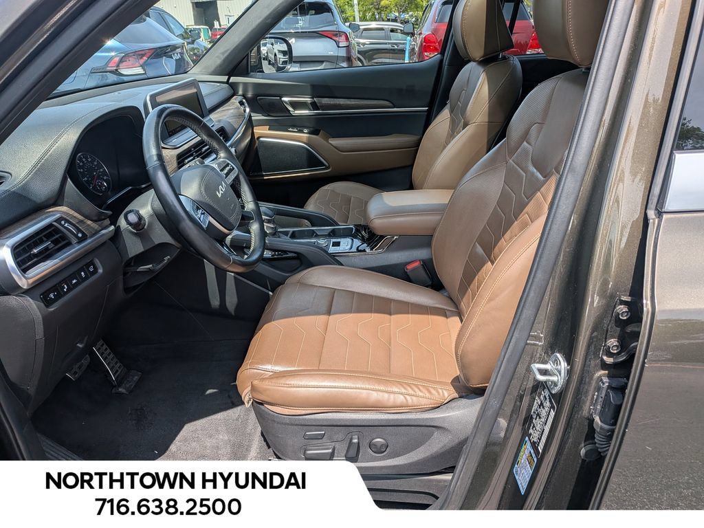 Used 2022 Kia Telluride SX w/ SX Prestige Package AWD/4WD image 6