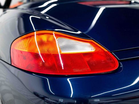 Used 2001 Porsche Boxster RWD image 39