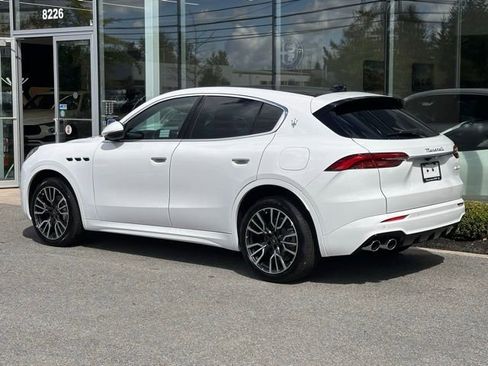 Used 2025 Maserati Grecale Modena AWD/4WD image 4