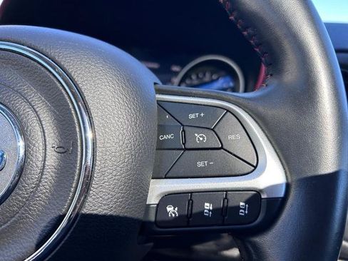Used 2021 Jeep Compass Trailhawk w/ Sun and Sound Group AWD/4WD image 14
