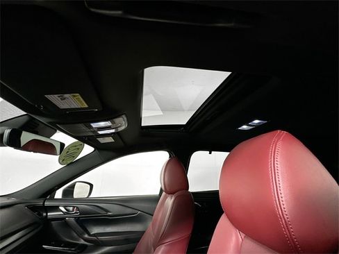 Used 2023 MAZDA CX-9 Carbon Edition image 19