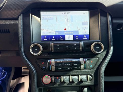 Used 2021 Ford Mustang Shelby GT500 w/ Technology Package image 27