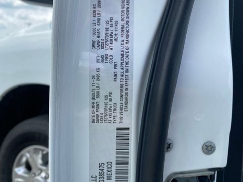 Used 2024 RAM 2500 Big Horn w/ Bed Utility Group AWD/4WD image 16
