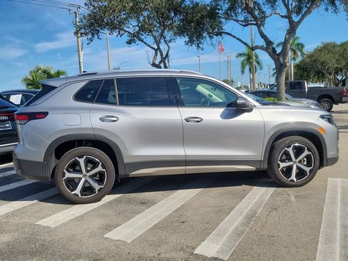 Certified 2026 Volkswagen Tiguan SE AWD/4WD image 4