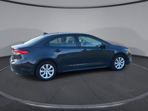 Used 2024 Toyota Corolla LE FWD image 8