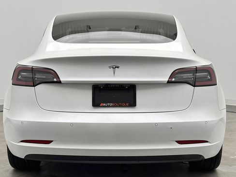 Used 2020 Tesla Model 3 Standard Range Plus image 6