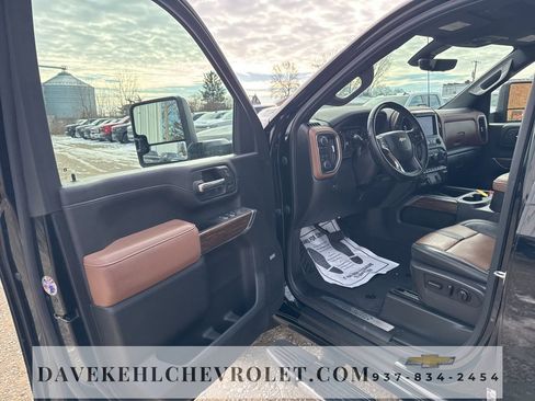 Used 2023 Chevrolet Silverado 3500 High Country w/ Z71 Off-Road Package image 14