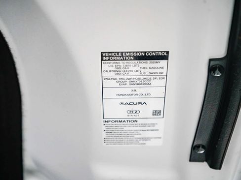 Used 2025 Acura MDX SH-AWD w/ Technology Package image 33