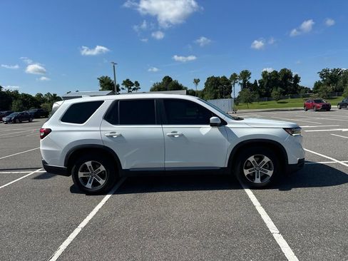 Used 2023 Honda Pilot EX-L image 4