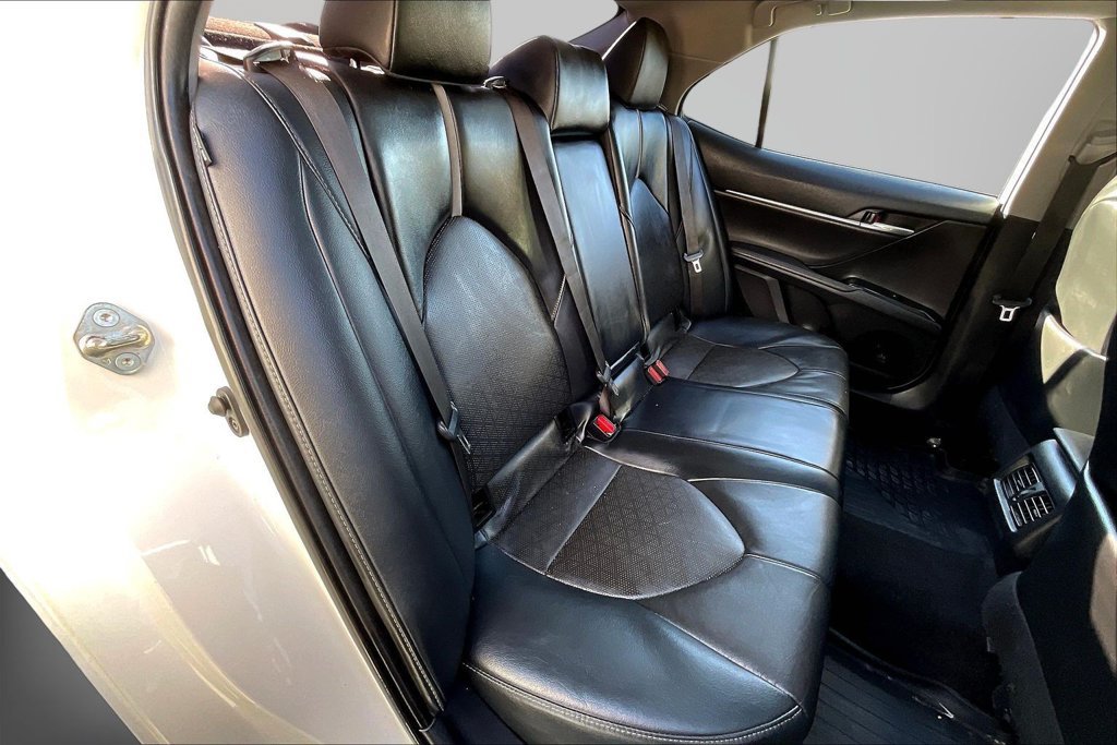Used 2020 Toyota Camry XSE FWD image 25