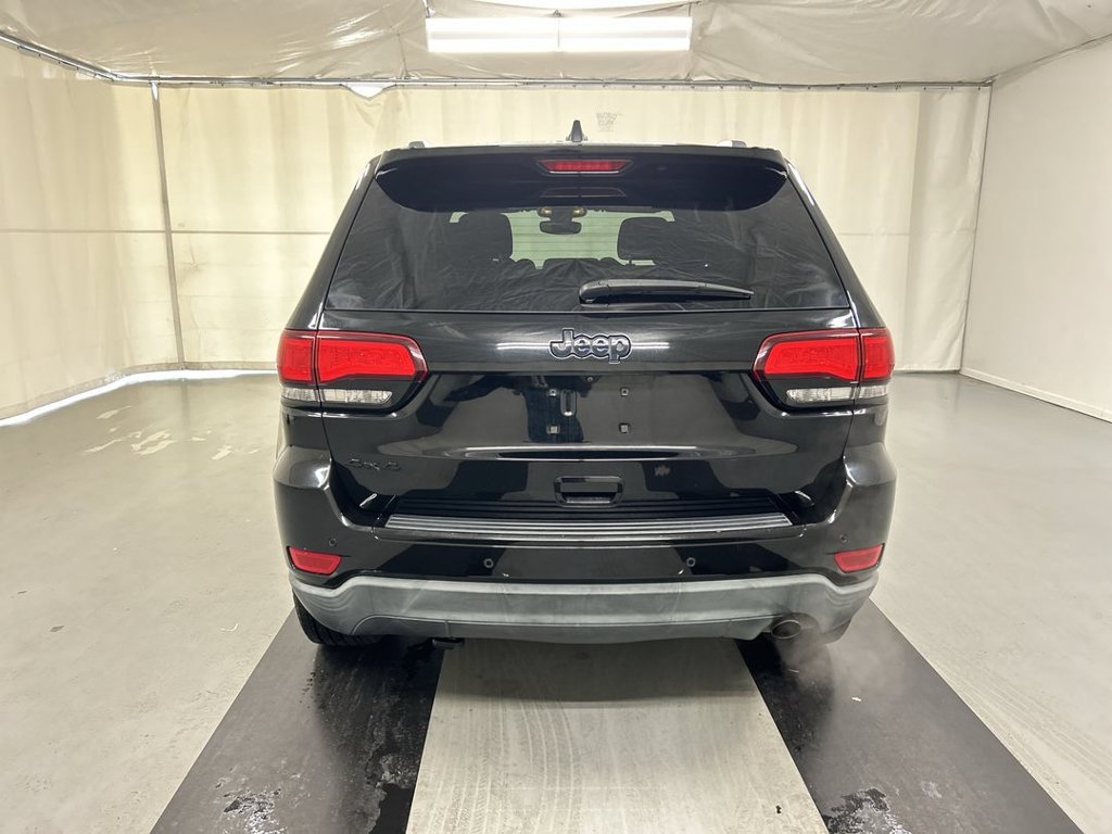 Used 2018 Jeep Grand Cherokee Laredo AWD/4WD image 20