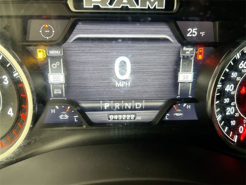 Used 2022 RAM 2500 Laramie w/ Night Edition image 12