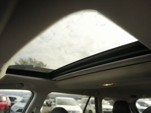 Used 2021 Subaru Outback Limited image 11