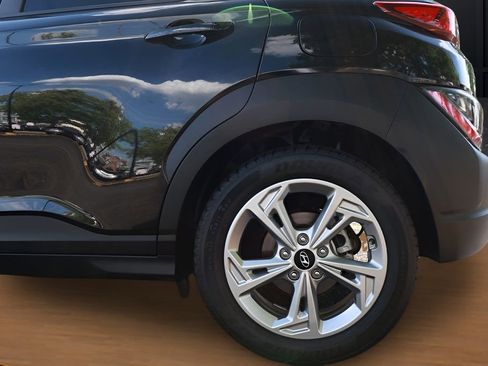 Used 2022 Hyundai Kona SEL w/ Cargo Package FWD image 6