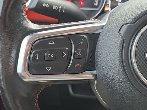 Used 2019 Jeep Wrangler Unlimited Rubicon AWD/4WD image 17