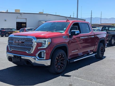 Used 2022 GMC Sierra 1500 SLT w/ SLT Premium Plus Package AWD/4WD image 9