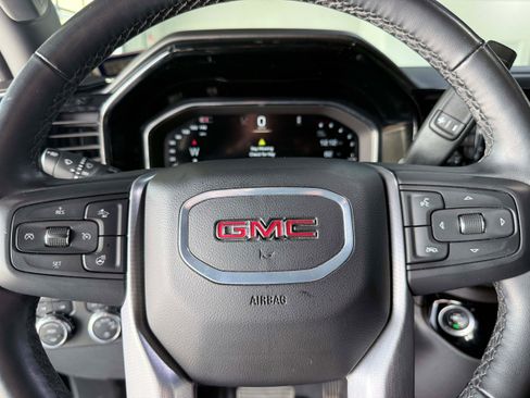 Used 2024 GMC Sierra 1500 SLE w/ Preferred Package AWD/4WD image 19
