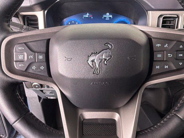Used 2025 Ford Bronco Outer Banks AWD/4WD image 25