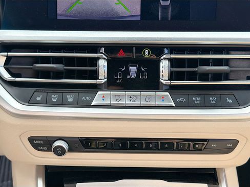 Used 2023 BMW 430i Convertible w/ Convenience Package image 35