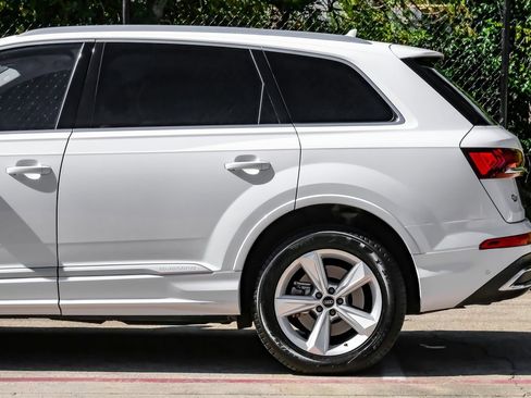 Used 2021 Audi Q7 3.0T Premium w/ Convenience Package image 14