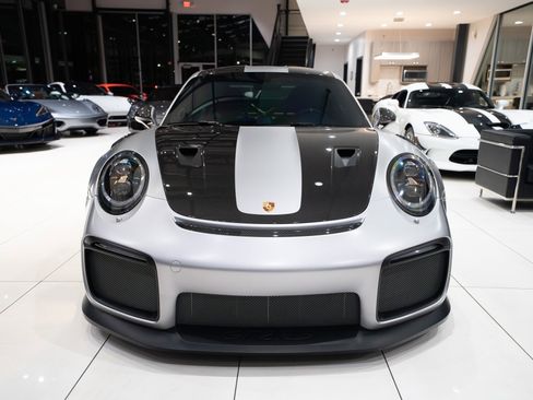 Used 2018 Porsche 911 GT2 RS image 38