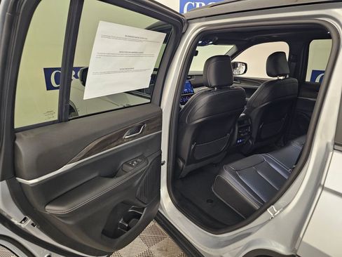 New 2025 Jeep Grand Cherokee Limited image 42