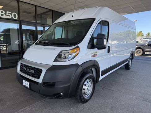 Used 2021 RAM ProMaster 2500 w/ Convenience Group FWD image 1