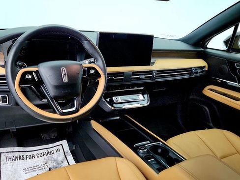 Used 2023 Lincoln Corsair Reserve w/ Equipment Group 201A image 12