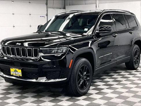 Used 2024 Jeep Grand Cherokee L Laredo AWD/4WD image 11