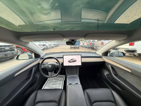 Used 2023 Tesla Model 3 Standard Range RWD image 18