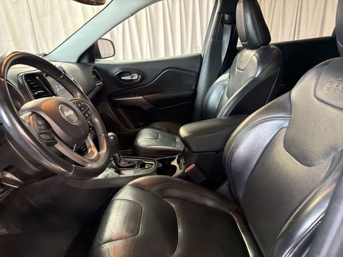 Used 2019 Jeep Cherokee Limited w/ Technology Group image 21