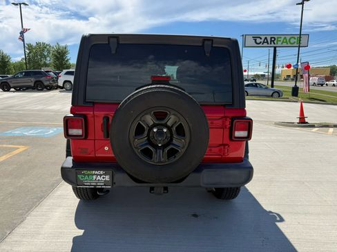 Used 2019 Jeep Wrangler Unlimited Sport AWD/4WD image 11
