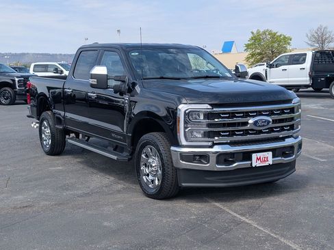 New 2026 Ford F250 Lariat image 3