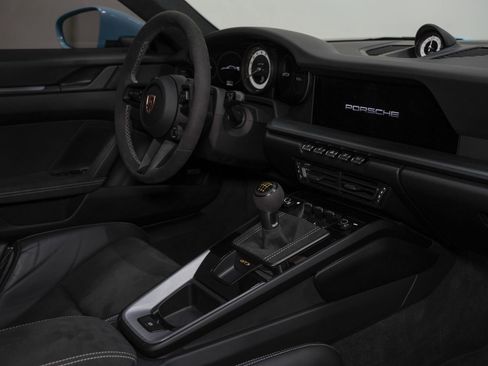 Used 2022 Porsche 911 GT3 image 28