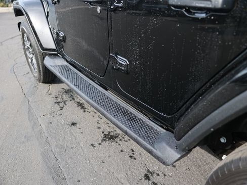 New 2026 Jeep Wrangler Unlimited Sahara AWD/4WD image 10