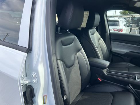 New 2026 Jeep Compass Latitude image 22